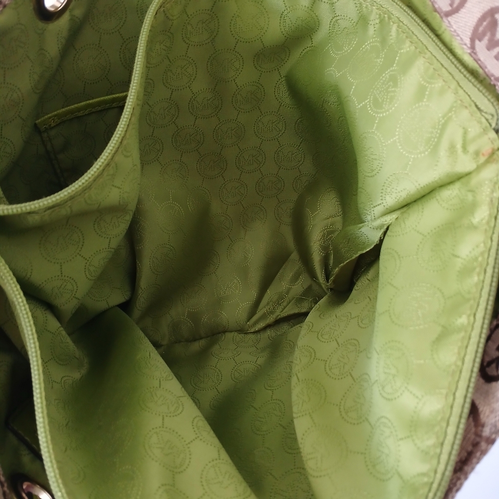 Michael Kors Shoulder Tote Bag With Green Handles & Interior - Picture 9 of 9